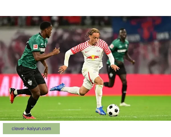 哈维·西蒙斯埃因霍温时期表现稳健，状态持续提升强